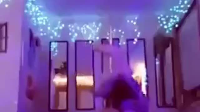 Sexy Pole Dance
