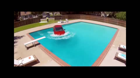 The car is jump in pool/red color is very bad for my