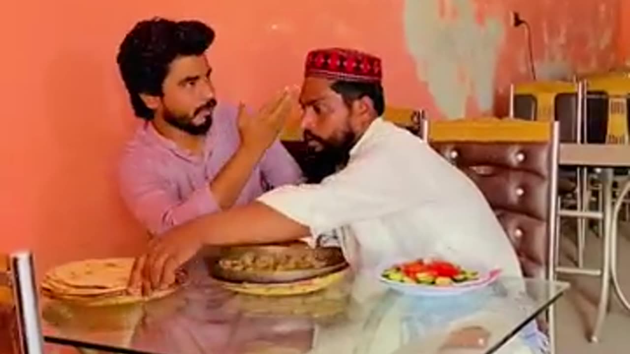 Free me khana khaaliaa😅(funny video)