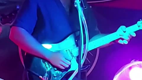 Mason Henderson (Saucy FuzZ) - LIVE @ Undertow (Short 2)