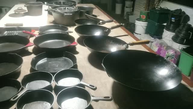 Woks, Skillets & Camp Ovens