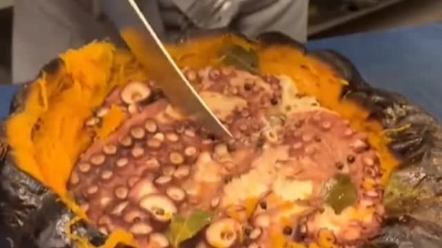 Stewed squid with pumpkin