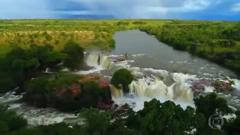 Fervedouros and waterfalls are part of the natural beauty of Jalapão
