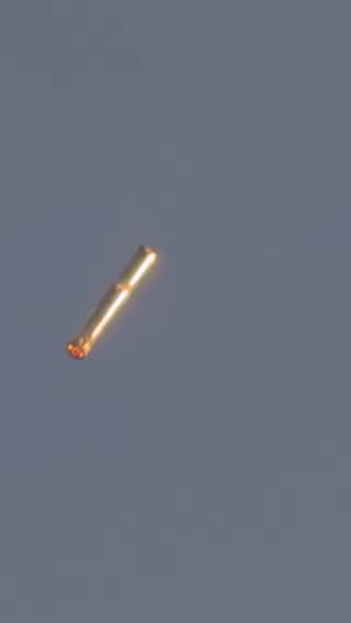 Impressive footage capturing the Starship Super Heavy Booster's landing as viewed from Mexico.