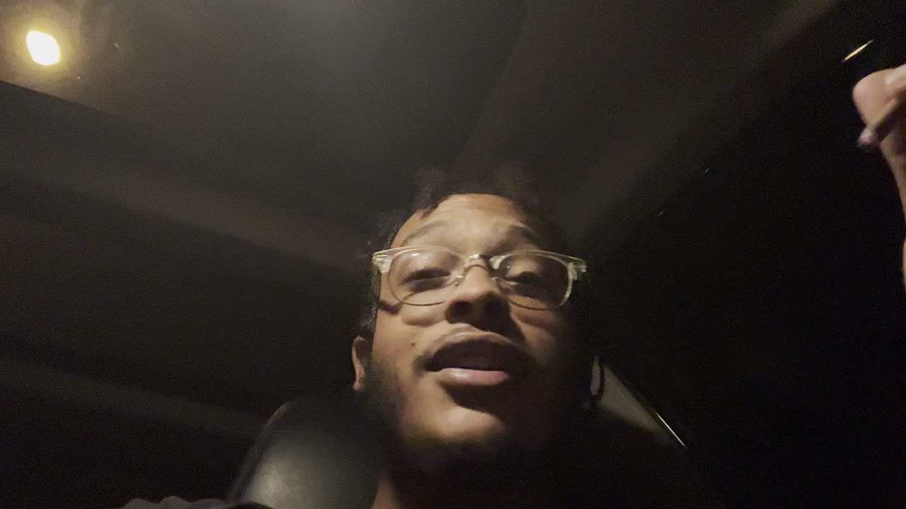 5/20/22 12am- “nigga was trapping out the garage”