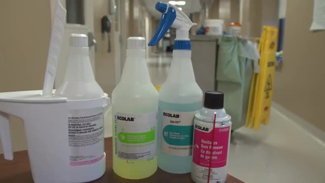Environmental Cleaning in Healthcare - Set up the Cleaning Cart