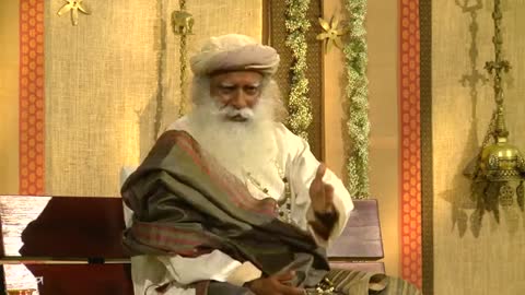 Why Relationships Go From Love to Hate – Sadhguru