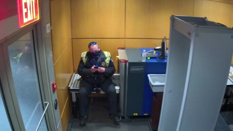 8617OHOB0101B12_2021-01-06_17h40min01s120ms.mp4