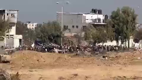 WATCH: Israeli Army lets Palestinian civilians pass safely into South Gaza safe zone