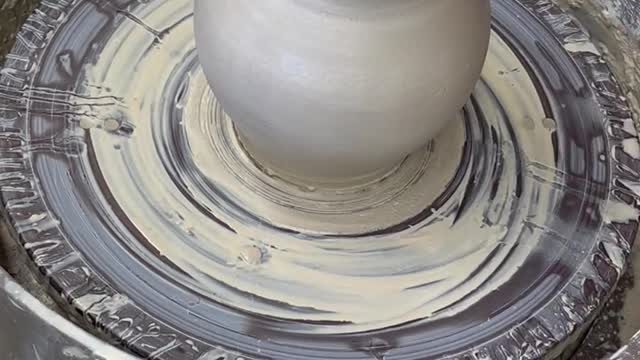 How to make a Pitcher/Jug on the Pottery Wheel