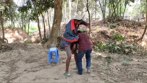 Must Watch New Funny Video 2021_Top Comedy Video _Try To Not Laugh_Episode-190 #FamousEmon (1)