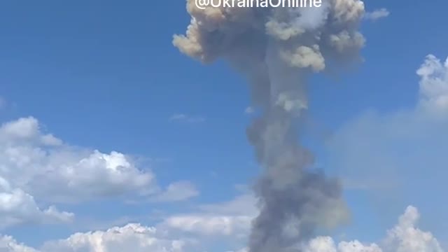 Iskander strike on a UA ammunition depot in Priluki.