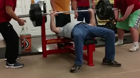 450lbs touch and go at Rt 29 fitness