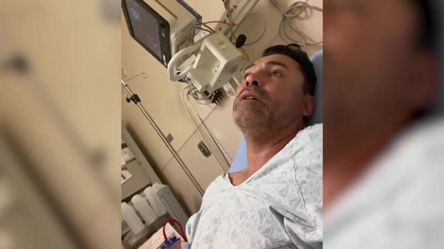 Fully vaccinated Oscar De La Hoya hospitalized