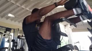 Decline crunches