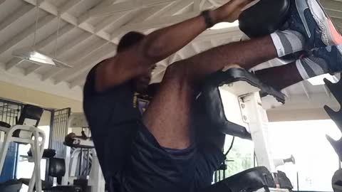 Decline crunches