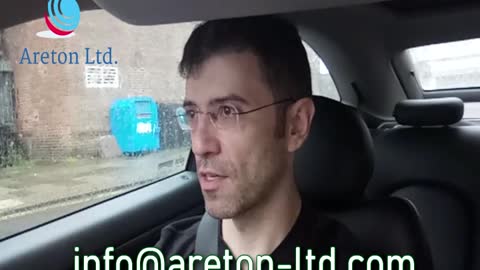 the visit of a house with many rooms and services with the comments