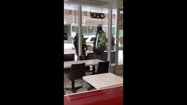 OTTAWA POLICE THREATEN TO BREAK INTO OTTAWA BUSINESS - NEWS OF WORLD