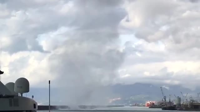 Huge Waterspout Heads Toward Waterfront