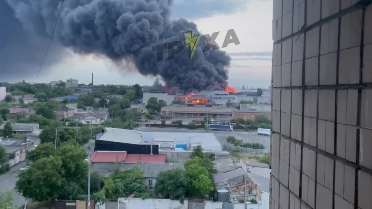 Ukraine War - Another batch of videos from Odessa after the missile attack this morning