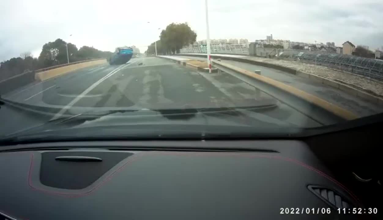 Road rage crash in china