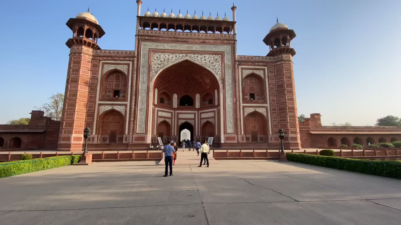 Taj Mahal time lapse