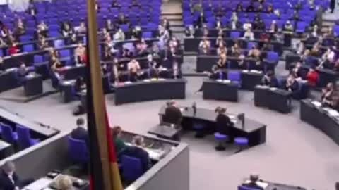 Frechheit, unseren Propheten so anzugehen.