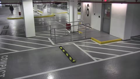 6082RHOBG3G306ANorthLobby_2021-01-06_09h40min01s853ms.mp4