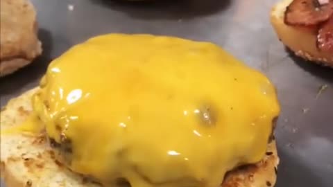 Cheesebeef burger