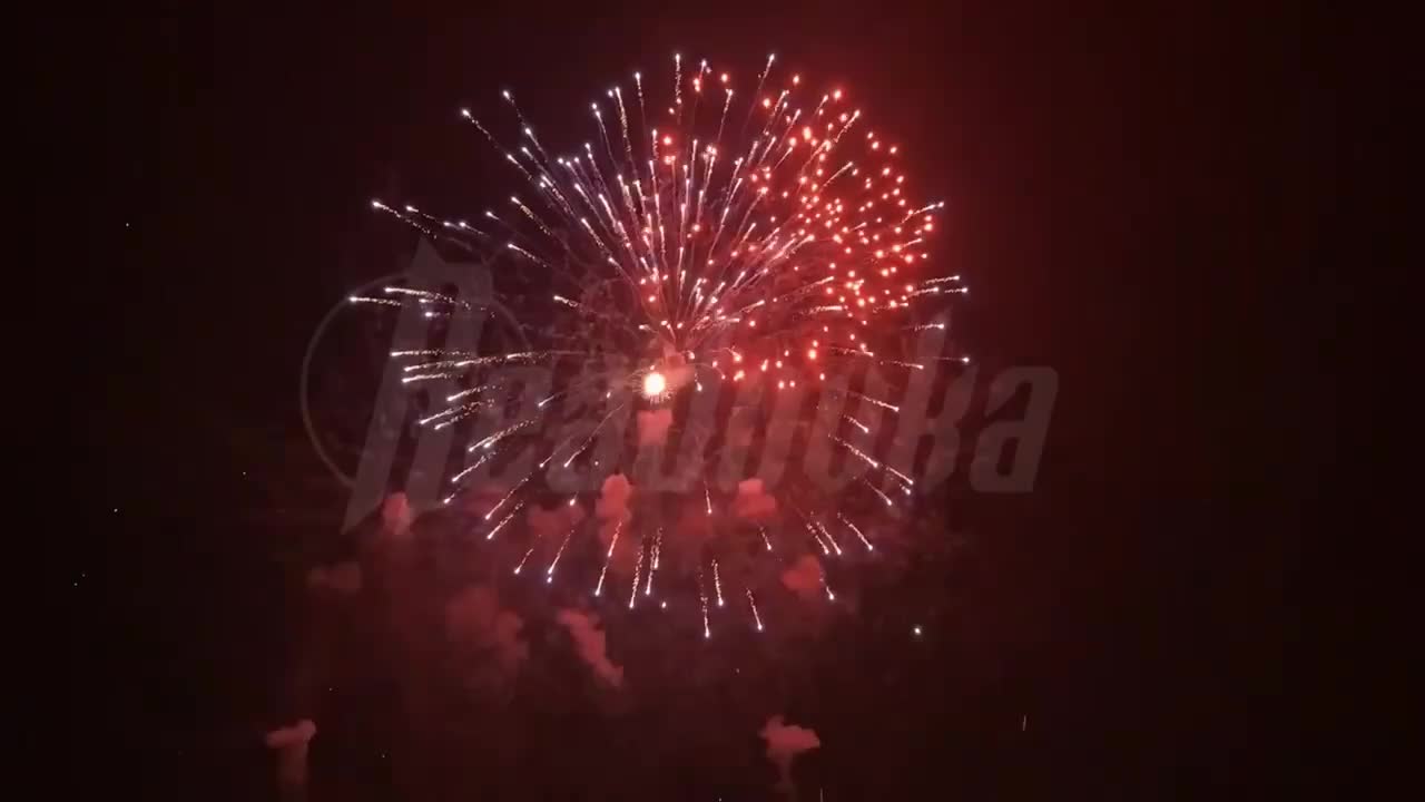 ΠΥΡΟΤΕΧΝΗΜΑΤΑ ΓΙΑ V-DAY