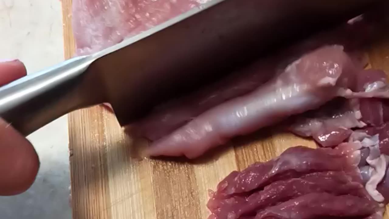 Chopping meat