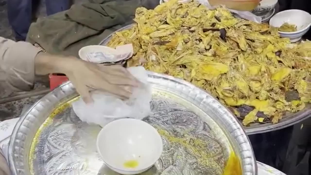 Giant food making in Lahore | Metafood