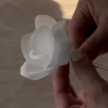 ФАНТАЗИЙНЫЙ ЦВЕТОК из вафельной бумаги для декора