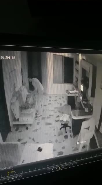 En videos quedó registrado un hurto en una vivienda de Bucaramanga 1