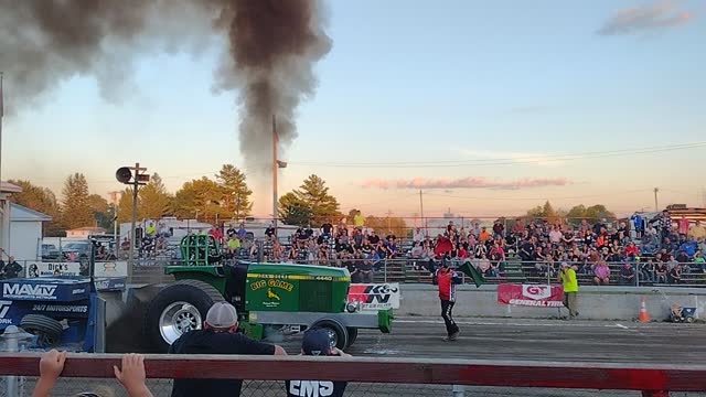 Tractor Pulling - 'Big Game'