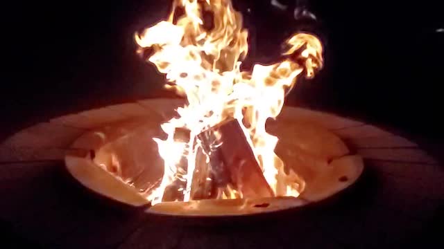 Relaxing FiRe SlOwMo