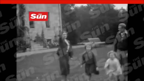 ▶ EXTRAIT-RQ + LIENS parus (11 sept 22) : Their Royal Heilness (1933) - Salut à la reine...