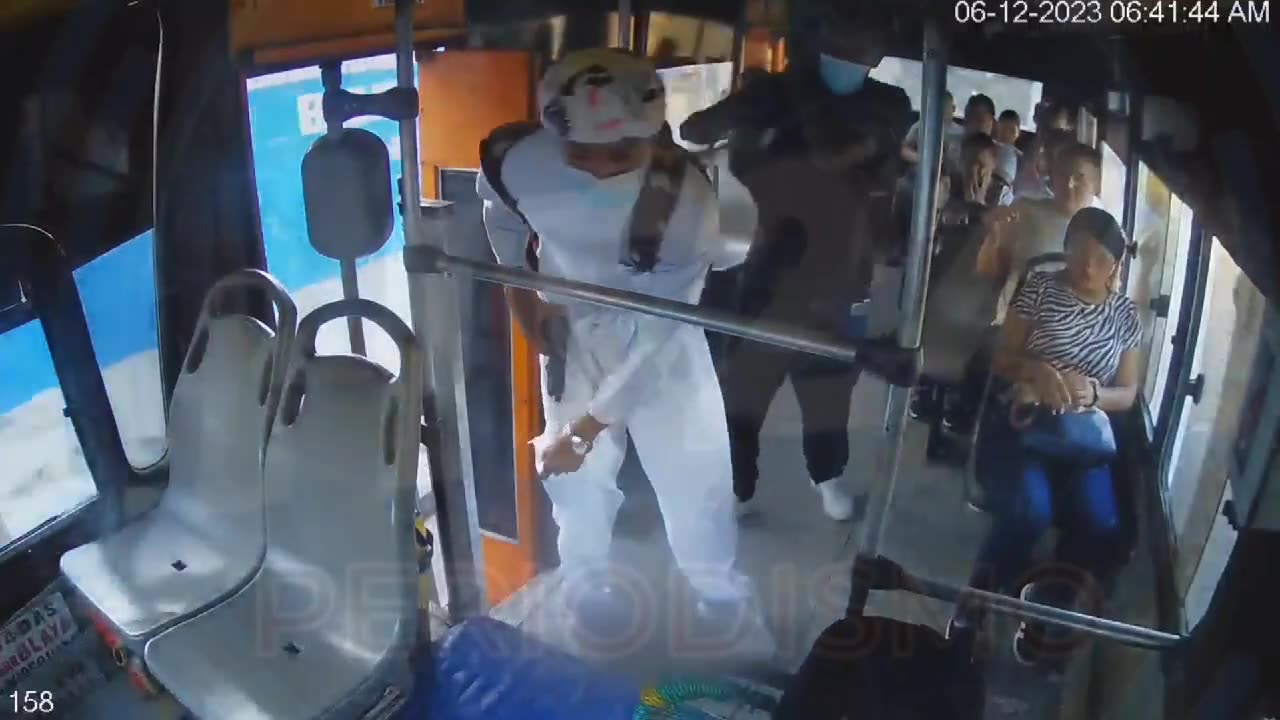 Atraco de buseta en Barranquilla 6 dic 2023