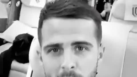 DYBALA AND PJANIC DRESSING LIKE SHEIKH