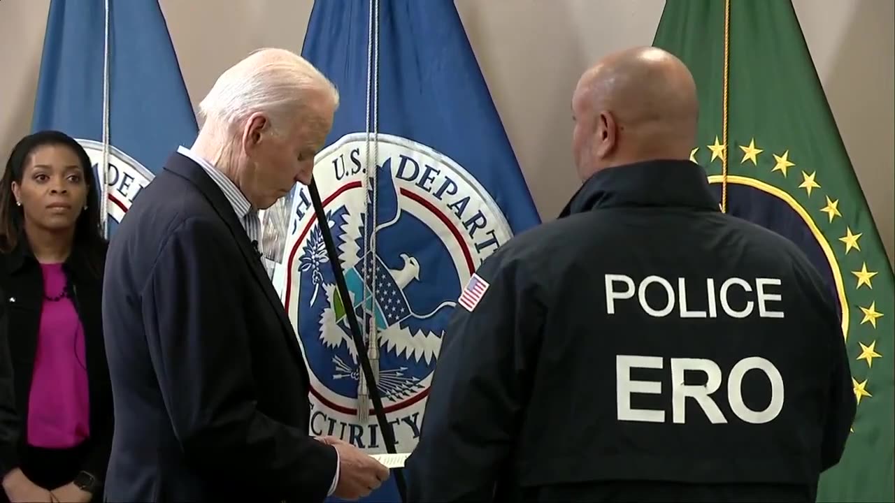 It's All Just A Show: Joe Biden Reads Questions For Border Agents Directly From His Notes