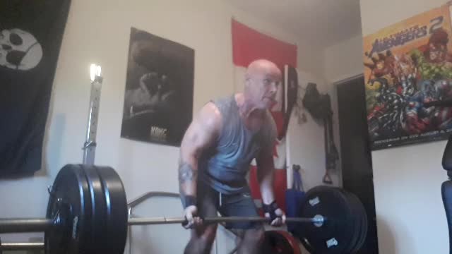 Barbell reverse grip row (set 14)