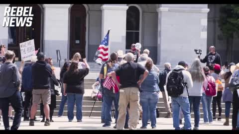 Californians protest against the vaccine mandate