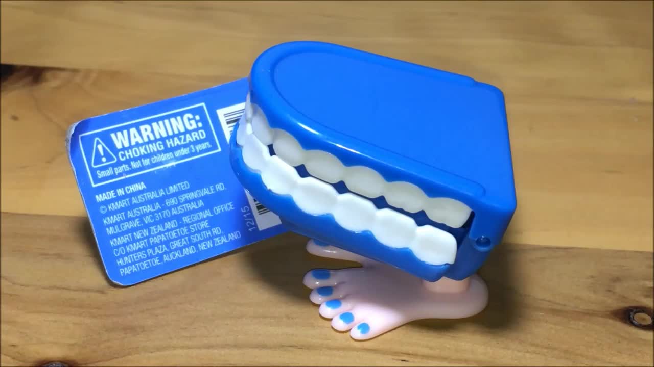 Wind Up Teeth Toy