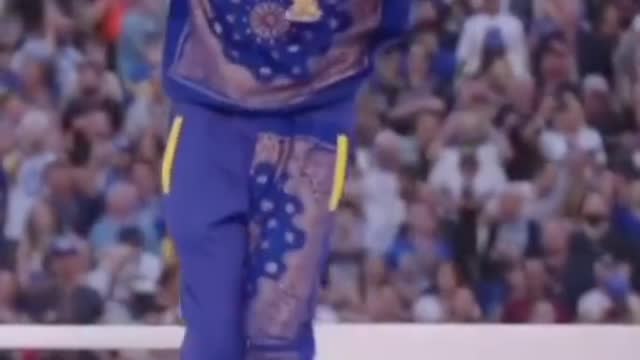 Snoop Dog Did Crip Walk On Super Blow