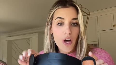 Effortless Cooking with the Clip-On Strainer! 🍝✨ #KitchenHacks