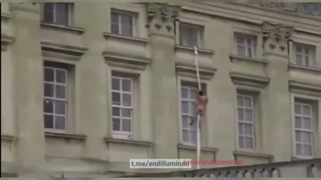 Naked Boy Out Window At Royal Palace