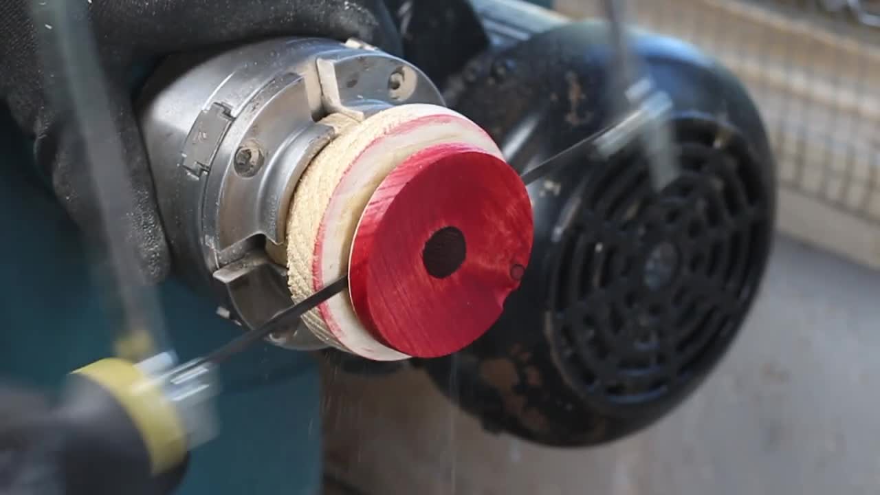 Woodturning - Making a Remembrance Poppy