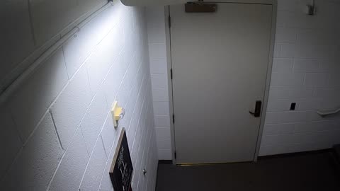 7043CVCLLStair48_2021-01-06_02h00min00s927ms.mp4