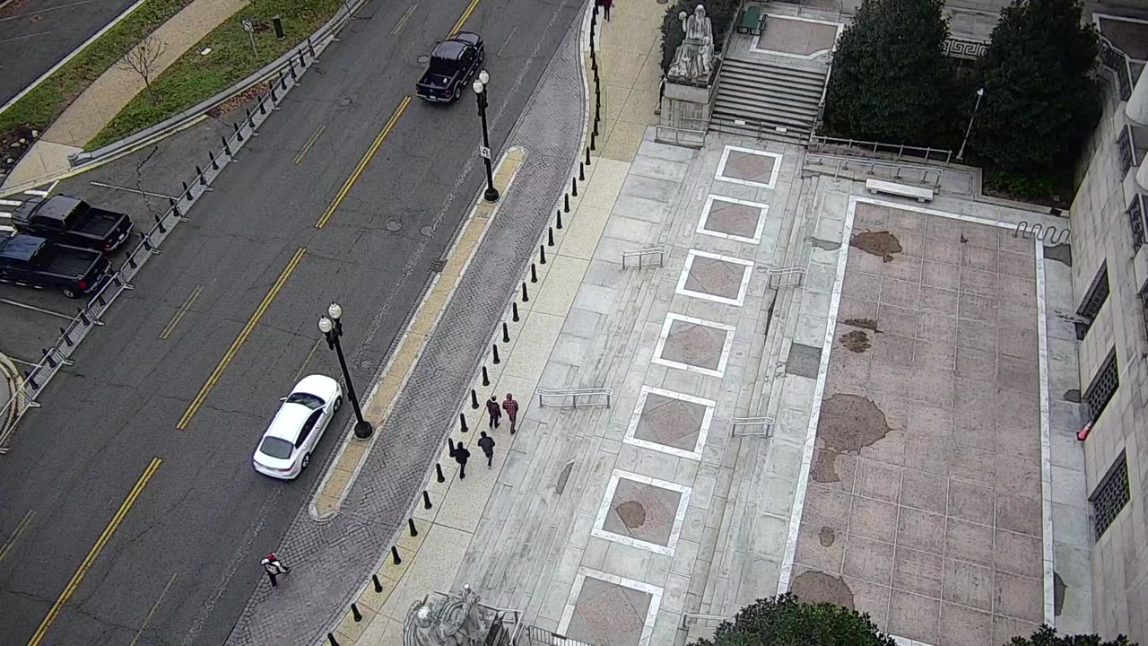 3106RHOBRFNorthRoofCenter_2021-01-06_12h46min10s277ms.mp4