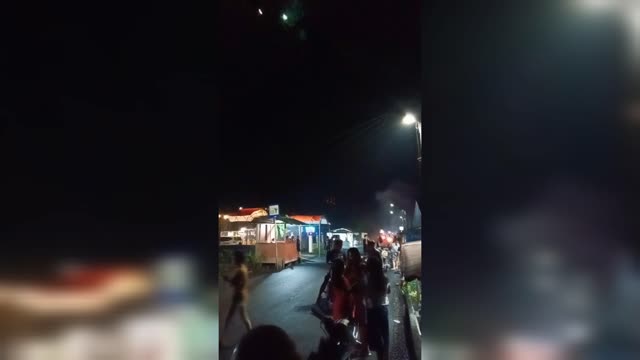 Malam Perpisahan Tahun Di Kampung Halaman 🎉🎊🎆